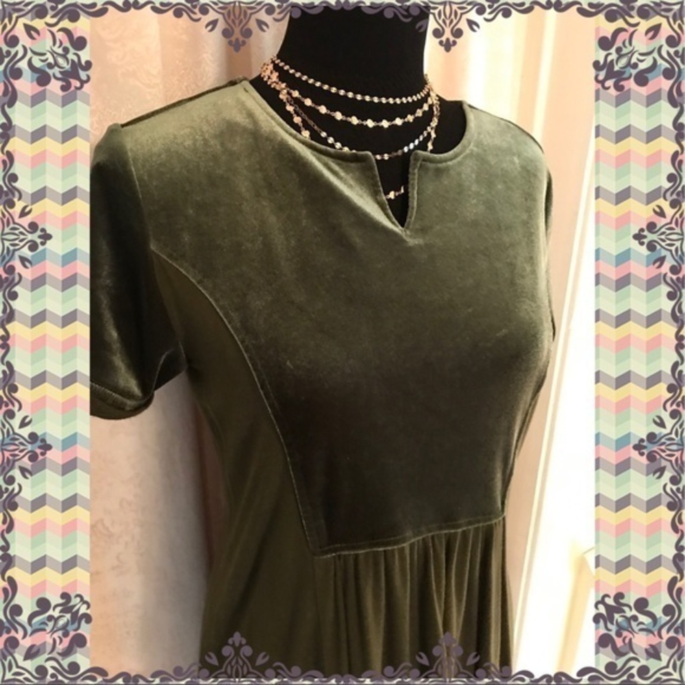 PRETTY TOP 💚💚💚 - Picture 3 of 8